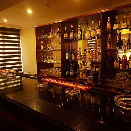 亚喀巴郁锦香酒店 外观 照片